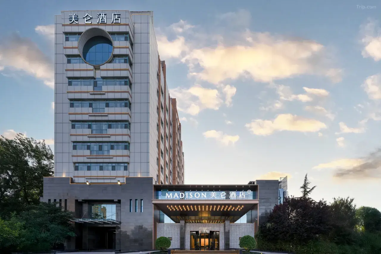 山西临汾鼓楼北大街美仑酒店